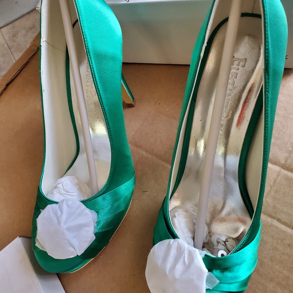 Shoe